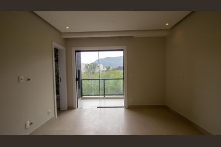 Casa de condomínio à venda com 300m², 4 quartos e 2 vagasSuíte 3