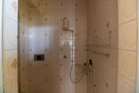 Apartamento à venda com 95m², 2 quartos e 1 vaga Apartamento à venda com 95m², 2 quartos e 1 vagaBanheiro de serviço