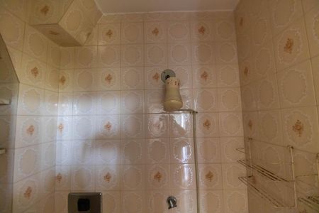 Apartamento à venda com 95m², 2 quartos e 1 vaga Apartamento à venda com 95m², 2 quartos e 1 vagaBanheiro de serviço