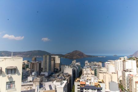 Apartamento à venda com 95m², 2 quartos e 1 vaga Apartamento à venda com 95m², 2 quartos e 1 vagaVista