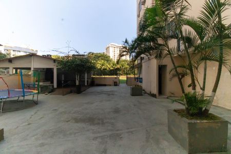 Apartamento à venda com 95m², 2 quartos e 1 vaga Apartamento à venda com 95m², 2 quartos e 1 vagaÁrea comum