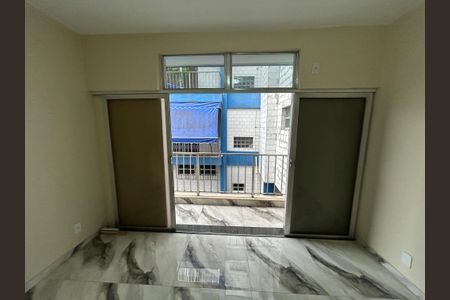 Apartamento para alugar com 79m², 3 quartos e 1 vagaSala
