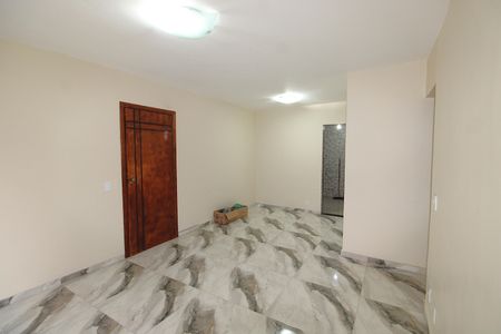 Apartamento para alugar com 79m², 3 quartos e 1 vagaSala