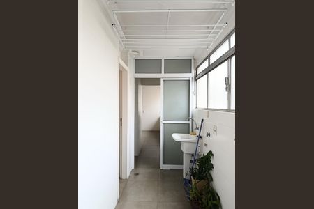 Apartamento à venda com 127m², 3 quartos e 1 vagaÁrea de Serviço