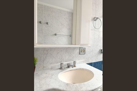 Apartamento à venda com 127m², 3 quartos e 1 vagaBanheiro social