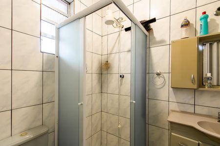 Casa à venda com 400m², 3 quartos e 2 vagasBanheiro da Suíte 2