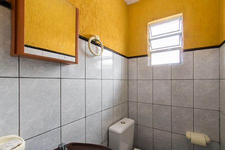 Casa à venda com 400m², 3 quartos e 2 vagas  Edicula /Escritorio /Banheiro do escritorio
