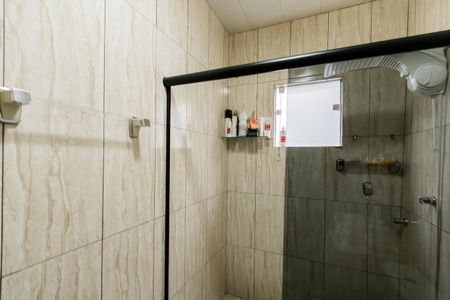 Casa à venda com 400m², 3 quartos e 2 vagasBanheiro