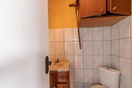 Casa à venda com 400m², 3 quartos e 2 vagasBanheiro de serviço