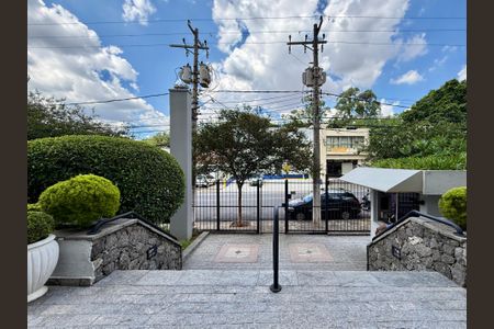 Apartamento para alugar com 74m², 2 quartos e 2 vagasEntrada