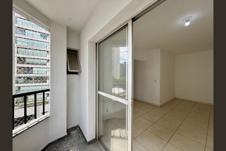 Apartamento para alugar com 74m², 2 quartos e 2 vagasSacada
