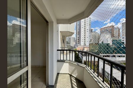 Apartamento para alugar com 74m², 2 quartos e 2 vagasSacada