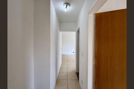 Apartamento para alugar com 74m², 2 quartos e 2 vagasCorredor Quartos 