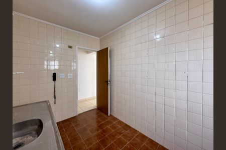 Apartamento para alugar com 74m², 2 quartos e 2 vagasCozinha