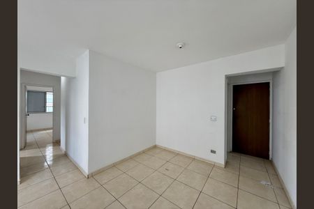 Apartamento para alugar com 74m², 2 quartos e 2 vagasSala