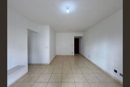 Apartamento para alugar com 74m², 2 quartos e 2 vagasSala