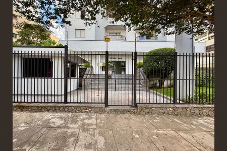 Apartamento para alugar com 74m², 2 quartos e 2 vagasFachada 