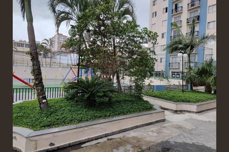 Apartamento à venda com 2 quartos, 56m² em Vila Carmosina, São Paulo