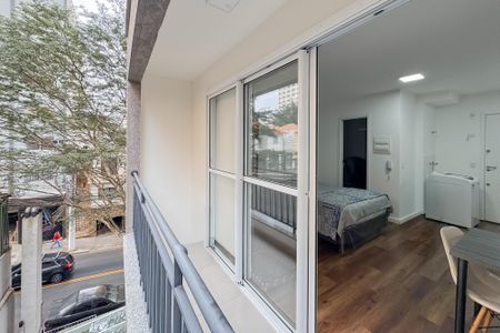 Varanda de kitnet/studio à venda com 1 quarto, 28m² em Vila Mariana, São Paulo