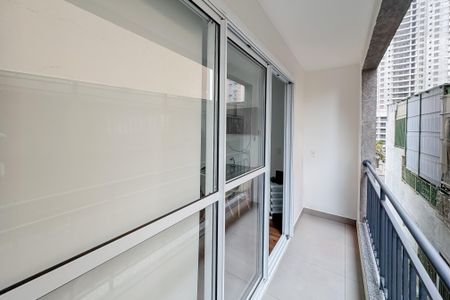 Varanda de kitnet/studio à venda com 1 quarto, 28m² em Vila Mariana, São Paulo