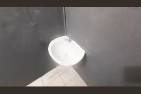 Casa para alugar com 60m², 1 quarto e sem vaga Casa para alugar com 60m², 1 quarto e sem vagaBanheiro da Suíte