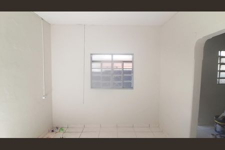 Casa para alugar com 60m², 1 quarto e sem vaga Casa para alugar com 60m², 1 quarto e sem vagaSala