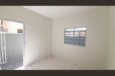 Casa para alugar com 60m², 1 quarto e sem vaga Casa para alugar com 60m², 1 quarto e sem vagaSala