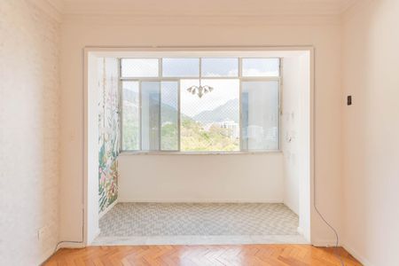 Apartamento à venda com 87m², 3 quartos e 1 vagaSala