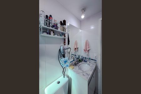 Apartamento à venda com 70m², 2 quartos e 3 vagasBanheiro da Suíte