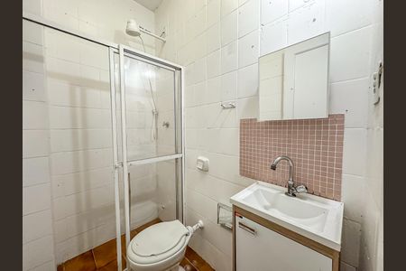 Studio à venda com 30m², 1 quarto e sem vaga Studio à venda com 30m², 1 quarto e sem vagaBanheiro social