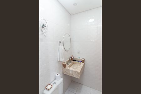 Casa de condomínio à venda com 134m², 3 quartos e 2 vagas Casa de condomínio à venda com 134m², 3 quartos e 2 vagasBanheiro da Suíte 3