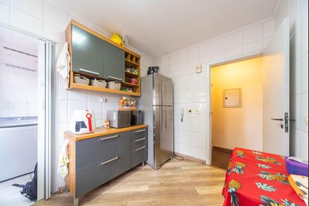 Apartamento para alugar com 74m², 3 quartos e 1 vagaCozinha 