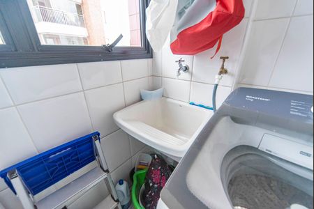 Apartamento para alugar com 74m², 3 quartos e 1 vagaÁrea de Serviço