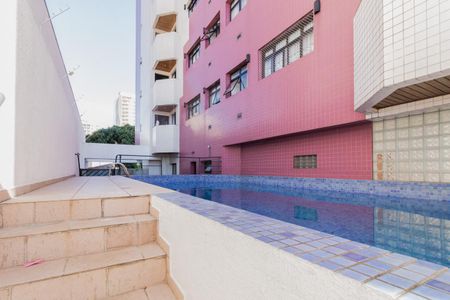 Apartamento para alugar com 74m², 3 quartos e 1 vagaÁrea comum - Piscina