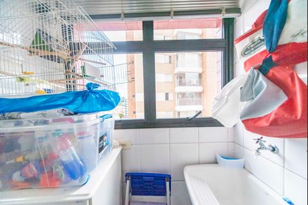 Apartamento para alugar com 74m², 3 quartos e 1 vagaÁrea de Serviço