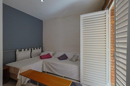 Casa à venda com 302m², 5 quartos e 3 vagasQuarto 1