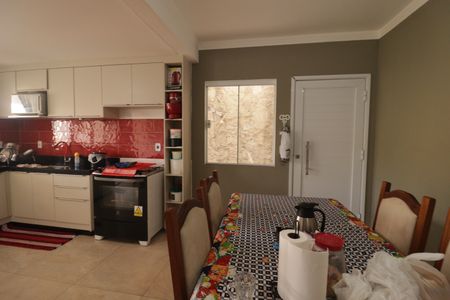 Casa à venda com 223m², 3 quartos e 2 vagasCozinha