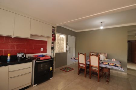 Casa à venda com 223m², 3 quartos e 2 vagasCozinha