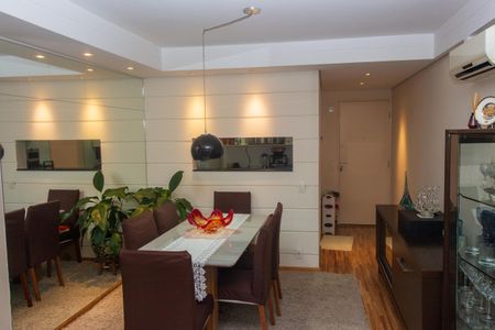 Sala de apartamento à venda com 2 quartos, 75m² em Vila Sofia, São Paulo