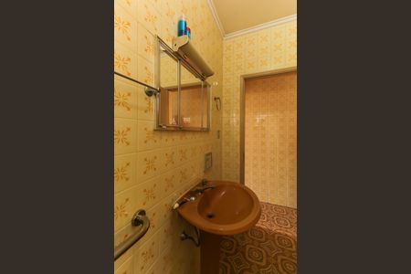 Casa à venda com 162m², 2 quartos e 1 vagaBanheiro