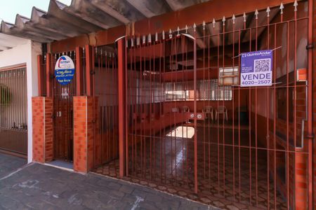 Casa à venda com 162m², 2 quartos e 1 vagaFachada