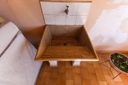 Casa à venda com 162m², 2 quartos e 1 vagaÁrea de Serviço