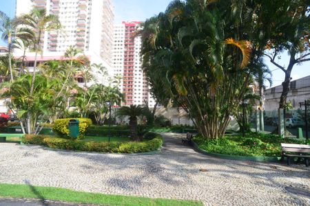 Apartamento para alugar com 65m², 2 quartos e 2 vagas Apartamento para alugar com 65m², 2 quartos e 2 vagasÁrea Comum - Entrada do Prédio