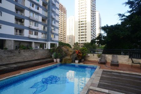 Apartamento para alugar com 65m², 2 quartos e 2 vagas Apartamento para alugar com 65m², 2 quartos e 2 vagasÁrea Comum - Piscina