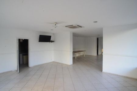Apartamento para alugar com 65m², 2 quartos e 2 vagas Apartamento para alugar com 65m², 2 quartos e 2 vagasÁrea Comum - Salão de Festas