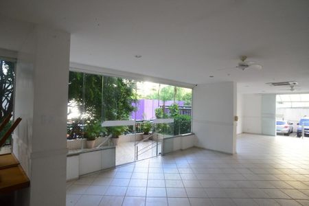 Apartamento para alugar com 65m², 2 quartos e 2 vagas Apartamento para alugar com 65m², 2 quartos e 2 vagasÁrea Comum - Salão de Festas