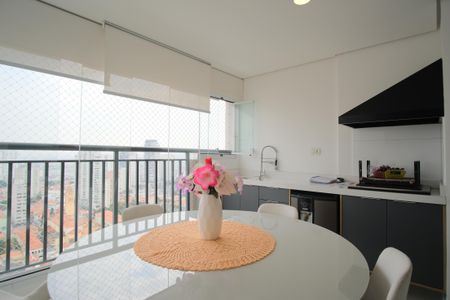 Apartamento para alugar com 115m², 3 quartos e 2 vagasVaranda