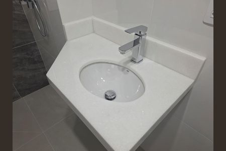 Apartamento à venda com 128m², 3 quartos e 1 vaga Apartamento à venda com 128m², 3 quartos e 1 vagaBanheiro Quarto