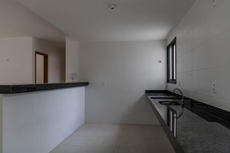 Apartamento à venda com 135m², 2 quartos e 1 vaga Apartamento à venda com 135m², 2 quartos e 1 vagaCozinha