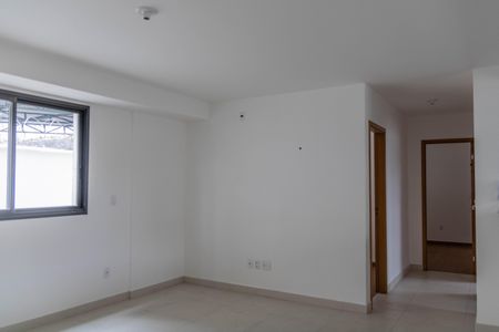 Apartamento à venda com 135m², 2 quartos e 1 vaga Apartamento à venda com 135m², 2 quartos e 1 vagaSala